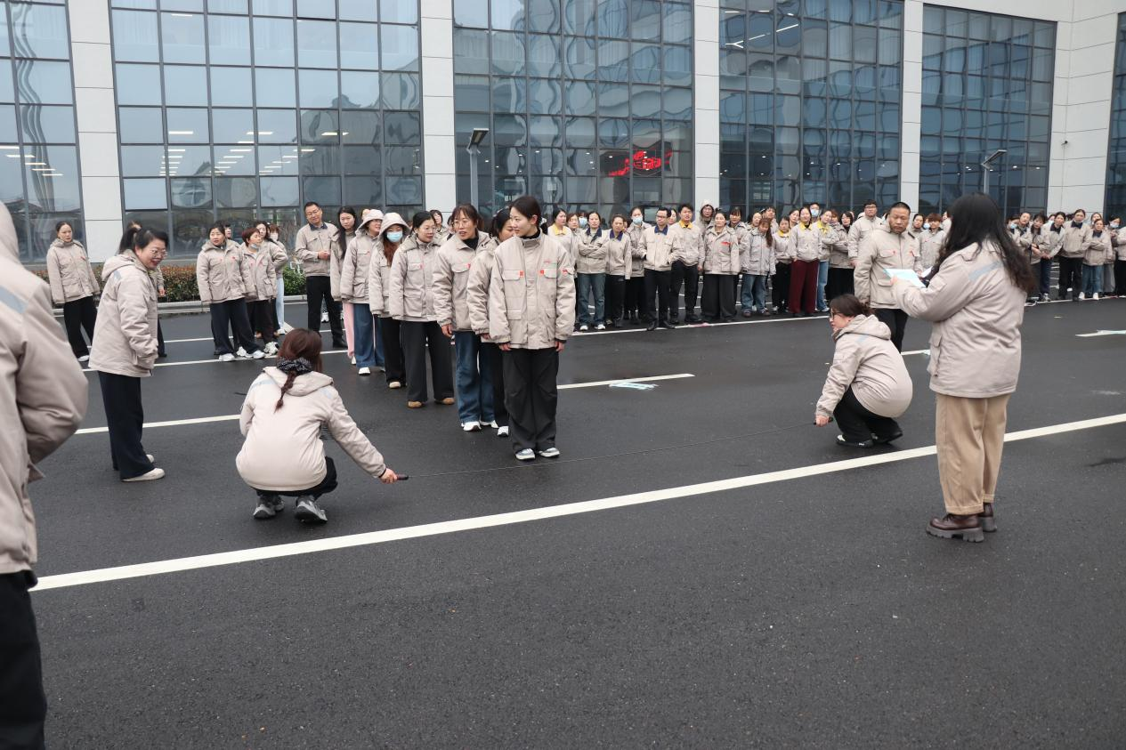 巾帼展风采，活力暖人心